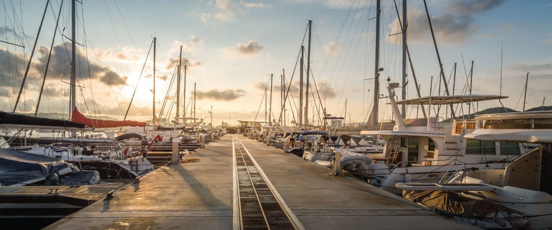 Understanding Docking Fees for Private Yacht Charters