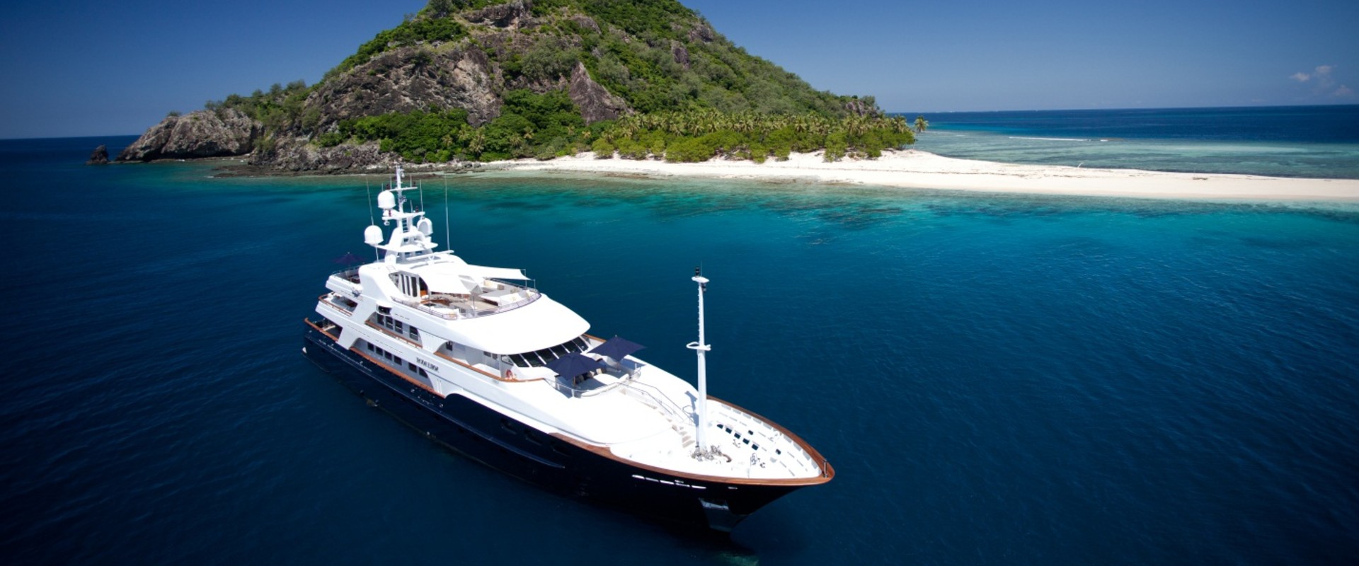 Discover the Ultimate Luxury Vacation: Private Yacht Charters in the South Pacific