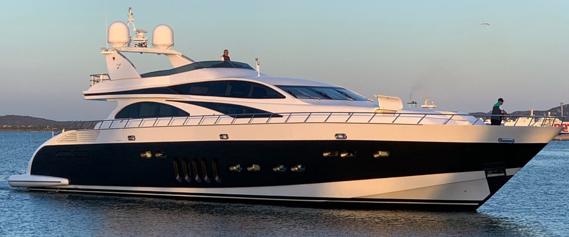 Personalized Service: Luxurious and Exclusive Yacht Charters