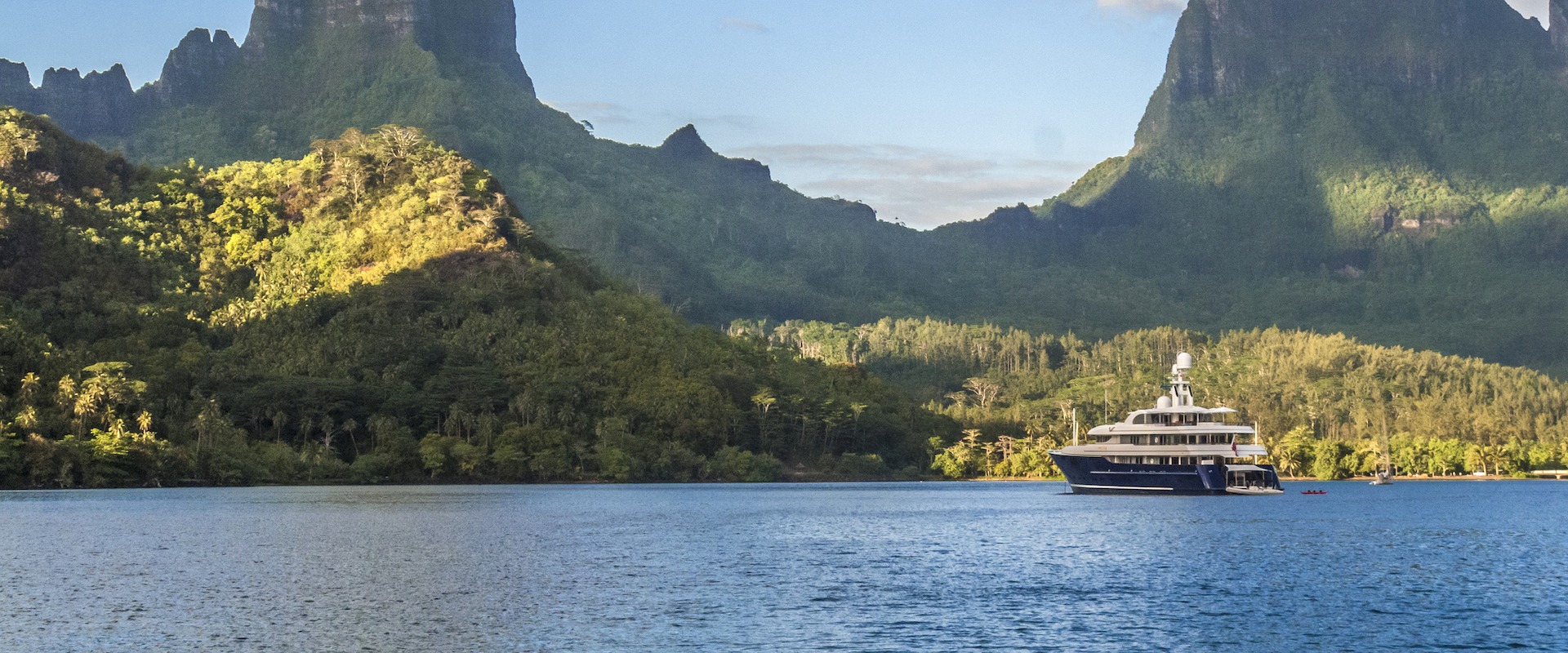 Embark on an Exclusive Voyage: Discovering Tahiti with a Private Yacht Charter