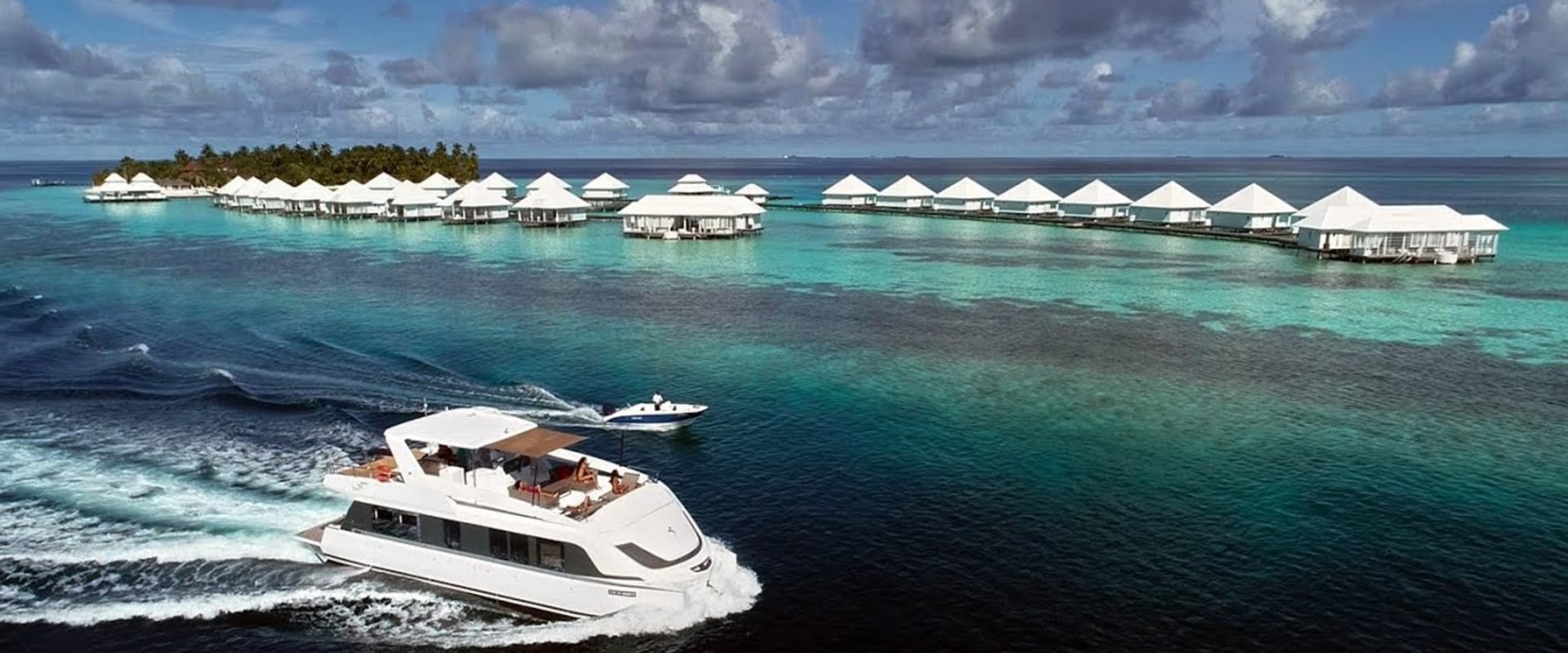 Discover the Luxury of Private Yacht Charters in the Maldives