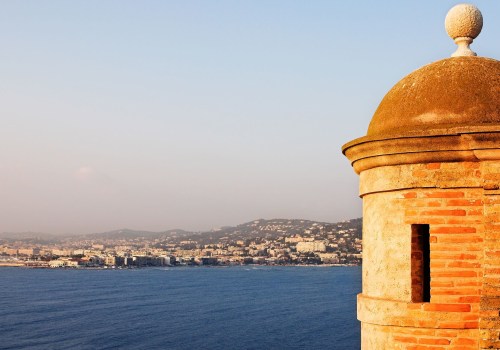 Discover the Glamorous French Riviera: A Guide to Private Yacht Charters